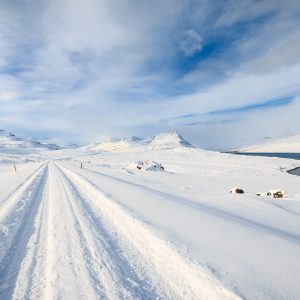 Paysage enneigé des Fjords de l’Est