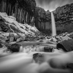 Svartifoss en N&B